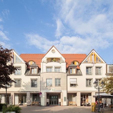 Gda Hotel Am Schlosspark باد هومبرغ فور دير هوه المظهر الخارجي الصورة