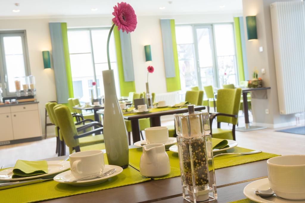 Gda Hotel Am Schlosspark باد هومبرغ فور دير هوه المظهر الخارجي الصورة