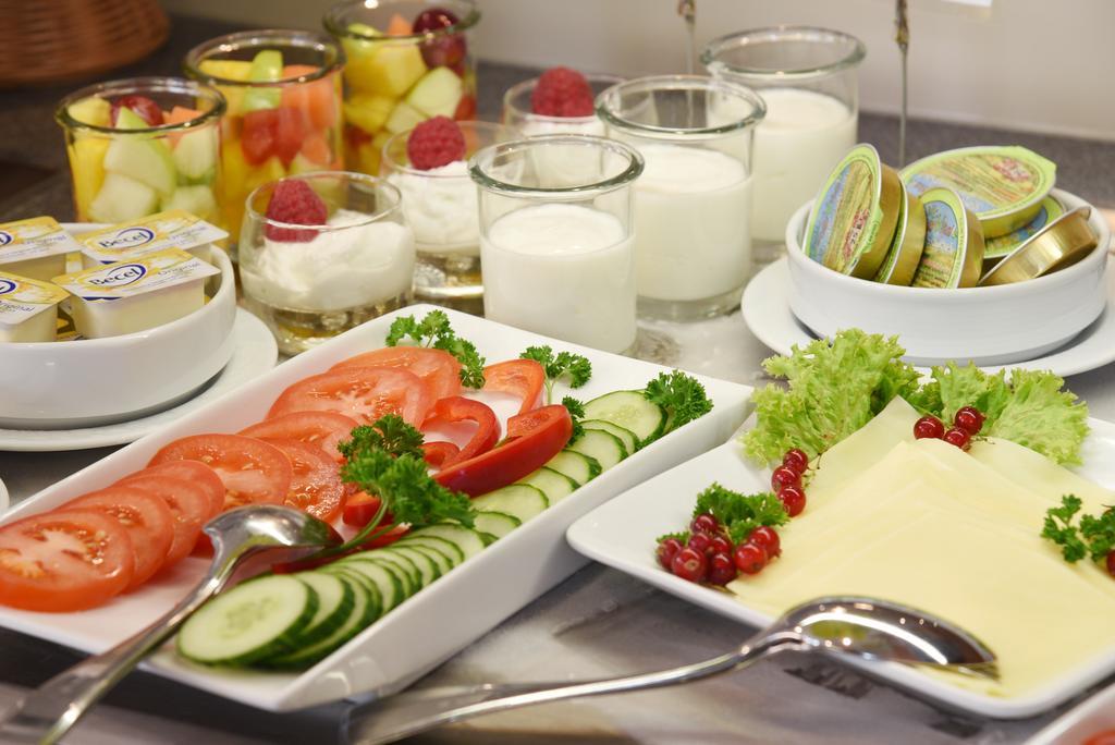 Gda Hotel Am Schlosspark باد هومبرغ فور دير هوه المظهر الخارجي الصورة